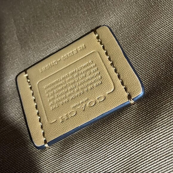 Coach White Mini Tote With Pink Bow - Picture 5 of 6